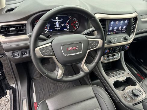 Used 2023 GMC Acadia Denali w/ Black Diamond Edition image 18