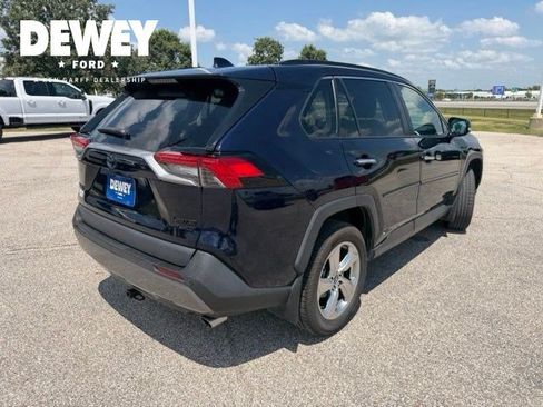 Used 2021 Toyota RAV4 Limited AWD/4WD image 8