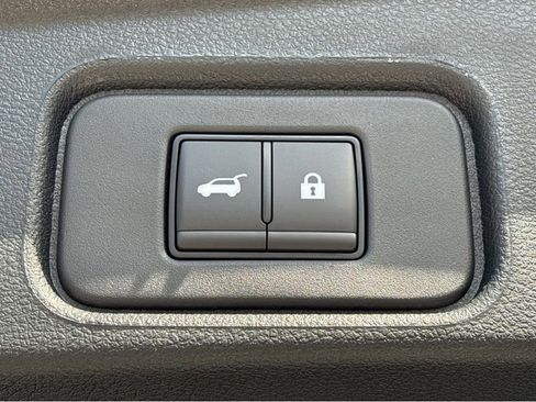 New 2026 Nissan Pathfinder SL FWD image 28