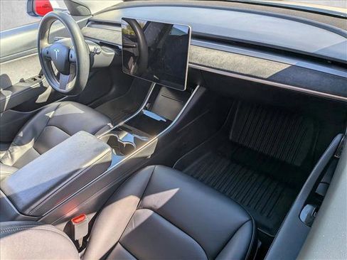 Used 2020 Tesla Model 3 Standard Range Plus image 16