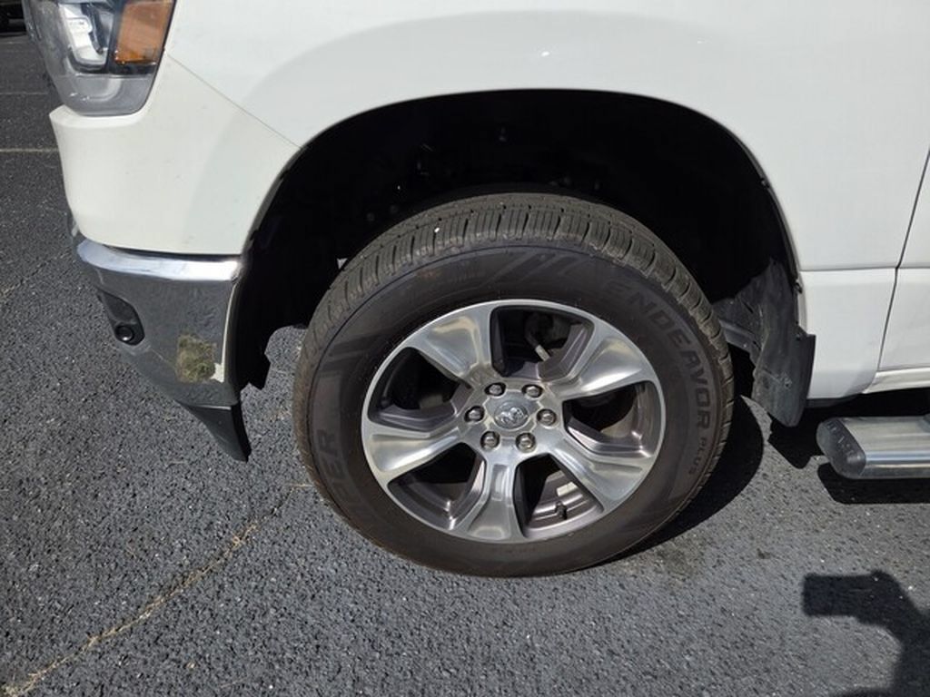 Used 2024 RAM 1500 Laramie AWD/4WD image 3