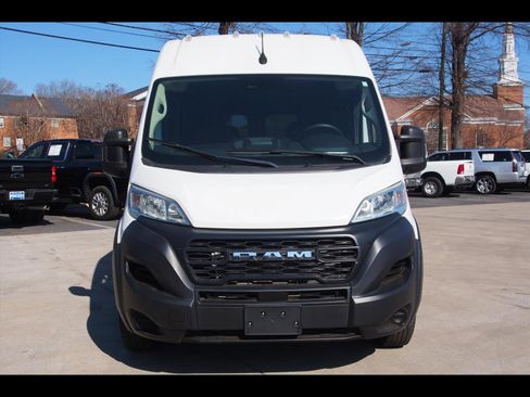 Used 2023 RAM ProMaster 2500 image 9