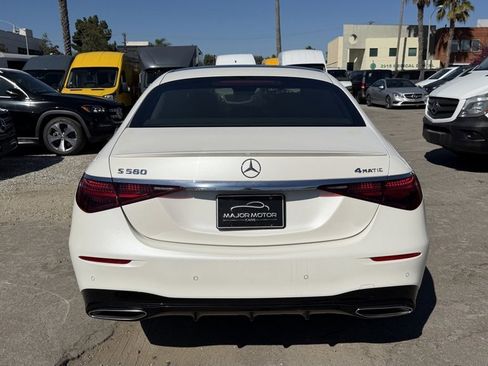 Used 2022 Mercedes-Benz S 580 4MATIC Sedan w/ AMG Line Package image 6