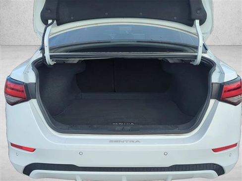 Used 2023 Nissan Sentra SV image 7