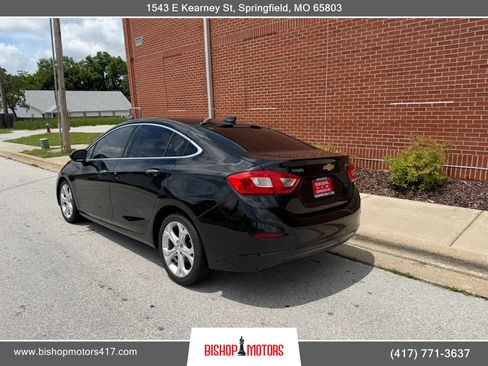 Used 2016 Chevrolet Cruze Premier w/ Enhanced Convenience Package FWD image 3