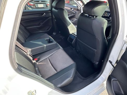Used 2018 Honda Accord Sport image 20