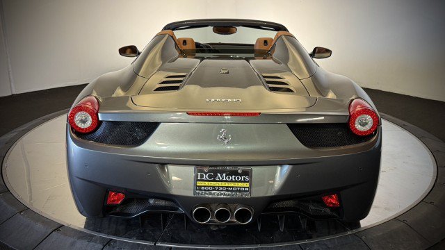 Used 2013 Ferrari 458 Spider RWD image 36