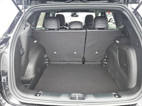 New 2026 Jeep Compass Limited image 12