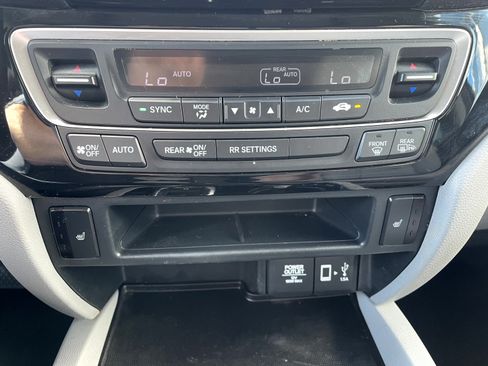 Used 2020 Honda Ridgeline RTL-E image 19