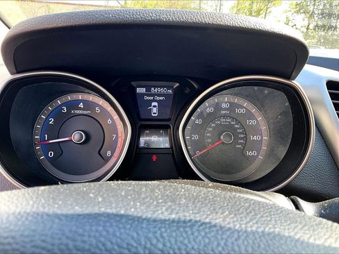 Used 2013 Hyundai Elantra GT FWD image 17