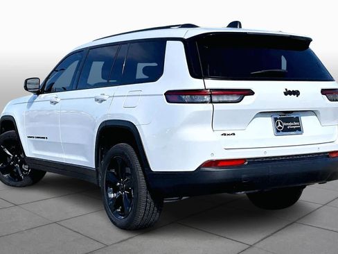 Used 2024 Jeep Grand Cherokee L Laredo image 11