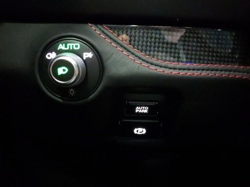 Used 2021 Ferrari F8 Tributo image 28