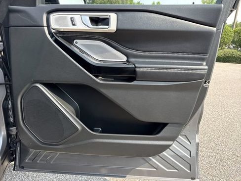 Used 2022 Ford Explorer ST w/ Equipment Group 401A RWD image 29