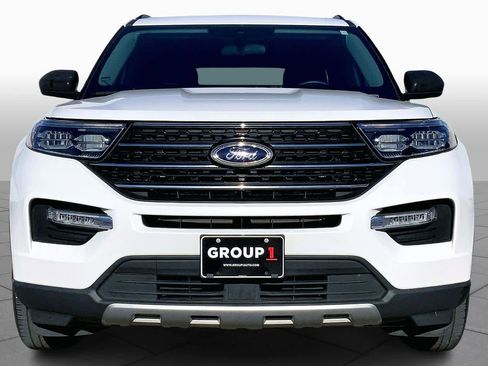 Used 2023 Ford Explorer XLT w/ Equipment Group 202A image 3