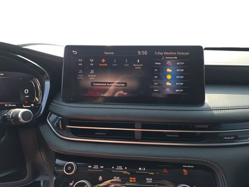 Used 2023 INFINITI QX60 Sensory w/ Cargo Package AWD/4WD image 21