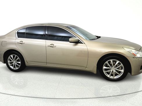 Used 2009 INFINITI G37 x Sedan w/ Premium Pkg AWD/4WD image 8