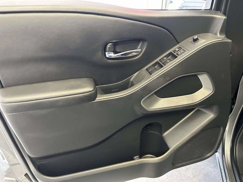 Used 2026 Nissan Frontier SV RWD image 13