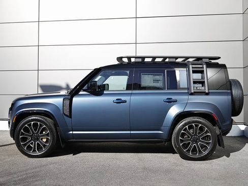 New 2026 Land Rover Defender 110 OCTA image 6