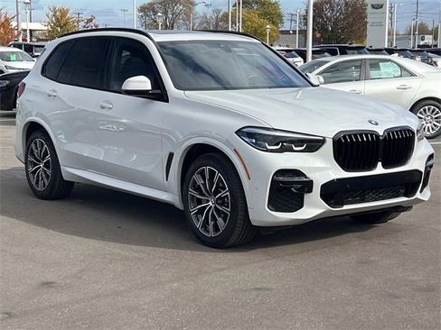 Used 2023 BMW X5 xDrive40i w/ M Sport Package image 7
