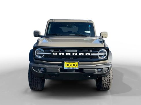 New 2025 Ford Bronco Outer Banks w/ Sasquatch Package image 8