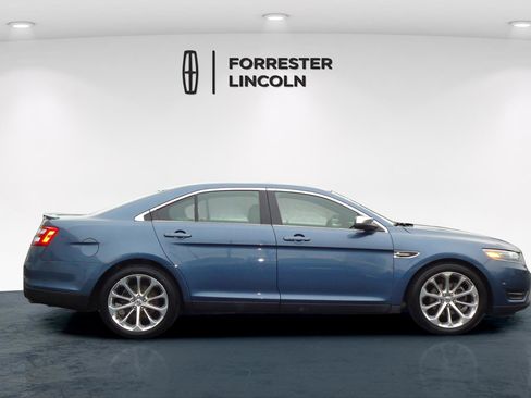 Used 2018 Ford Taurus Limited w/ Driver Assist Package image 2