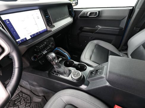 Used 2024 Ford Bronco Black Diamond AWD/4WD image 19