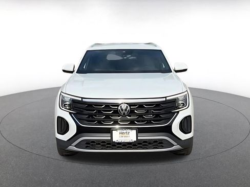 Used 2025 Volkswagen Atlas Cross Sport SE AWD/4WD image 4