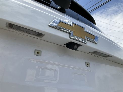 Used 2020 Chevrolet Trax LT w/ LT Convenience Package image 10