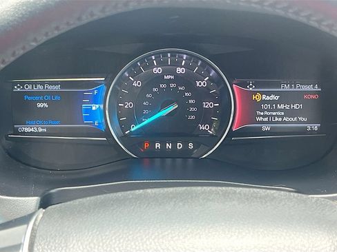 Used 2019 Ford Explorer Limited w/ Ford Safe & Smart Package AWD/4WD image 12