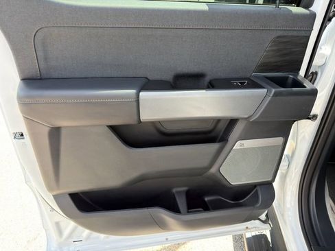 Used 2025 Ford F150 Lightning Lariat AWD/4WD image 24