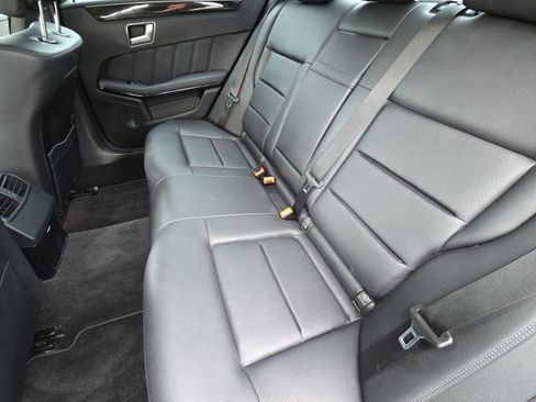 Used 2012 Mercedes-Benz E 350 4MATIC Sedan image 16
