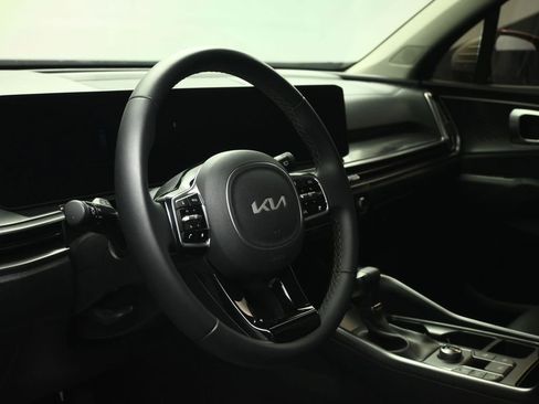 Certified 2025 Kia Sorento S w/ Panoramic Sunroof Package FWD image 50