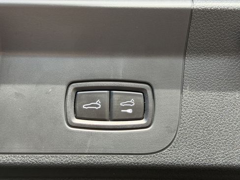 Certified 2023 Porsche Panamera 4S image 16