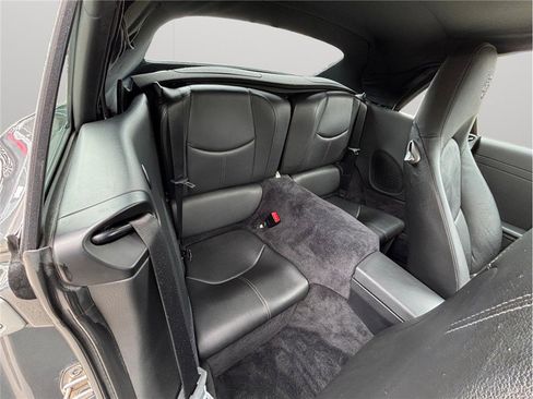 Used 2010 Porsche 911 Carrera S image 33