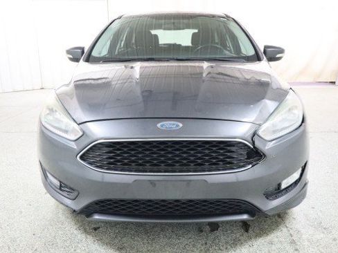 Used 2015 Ford Focus SE w/ SE Sport Package FWD image 7