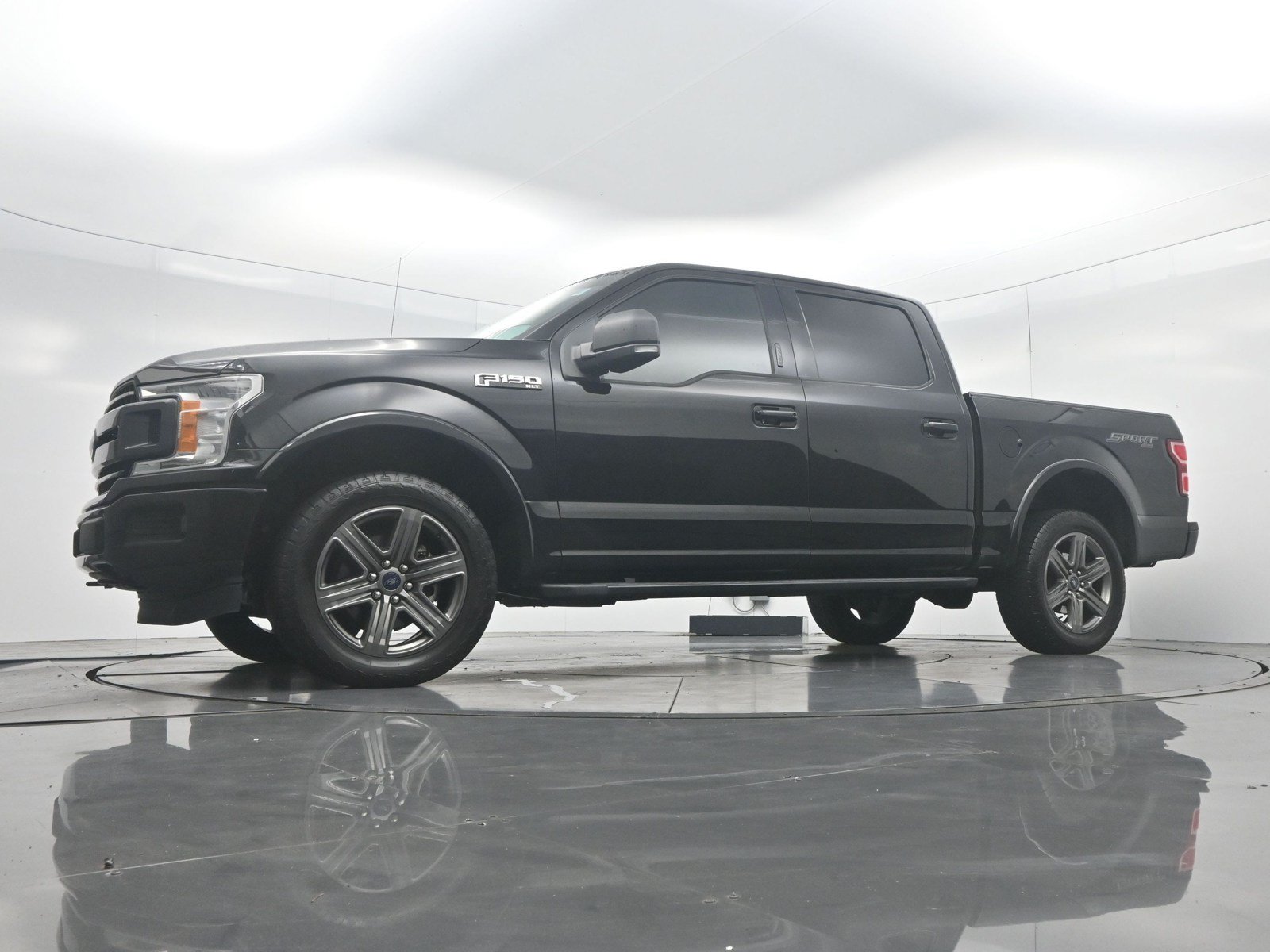 Used 2020 Ford F150 XLT w/ Equipment Group 302A Luxury AWD/4WD image 31
