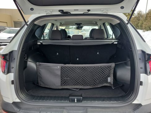 Used 2023 Hyundai Tucson SE image 8