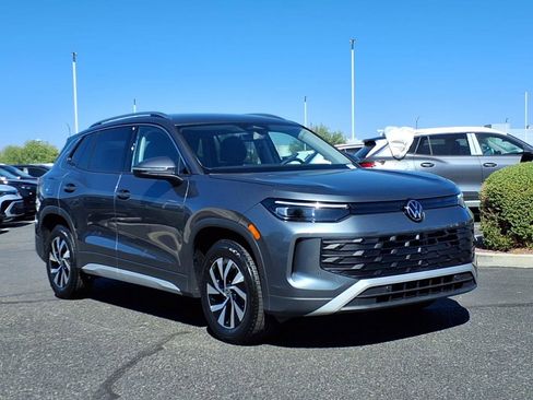 New 2025 Volkswagen Tiguan S image 1