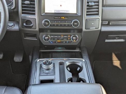 Used 2020 Ford Expedition XLT w/ Equipment Group 202A RWD image 19