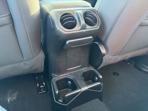 Used 2021 Jeep Wrangler Unlimited Sport image 34