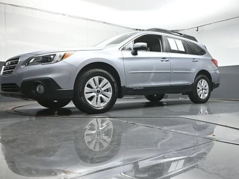 Used 2015 Subaru Outback 2.5i Premium AWD/4WD image 36