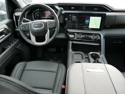 New 2026 GMC Sierra 3500 Denali w/ Denali Reserve Package AWD/4WD image 9
