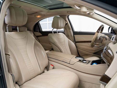 Used 2015 Mercedes-Benz S 550 Sedan image 24