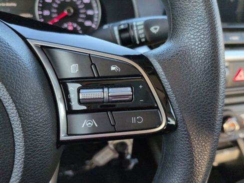 Used 2024 Kia Forte LXS FWD image 22