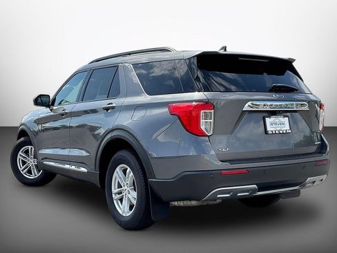 Certified 2023 Ford Explorer XLT w/ Equipment Group 202A AWD/4WD image 4