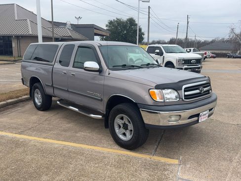 Used 2000 Toyota Tundra SR5 image 9