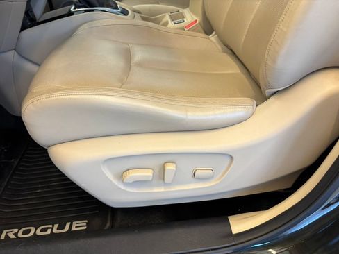 Used 2017 Nissan Rogue SL w/ SL Premium Package AWD/4WD image 14