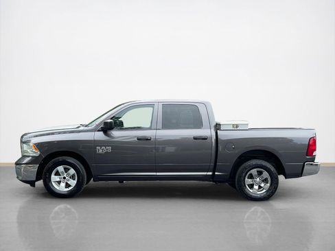 Used 2019 RAM 1500 Tradesman w/ Chrome Plus Package RWD image 4