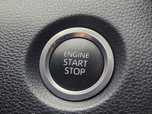 Used 2023 Toyota Corolla SE image 22