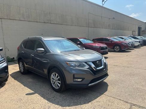 Used 2020 Nissan Rogue SV AWD/4WD image 10